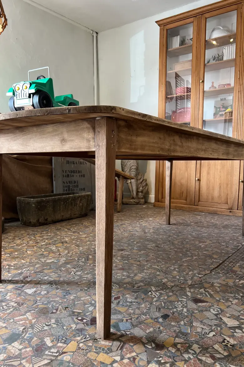 Ancienne table en tilleul Début XXème