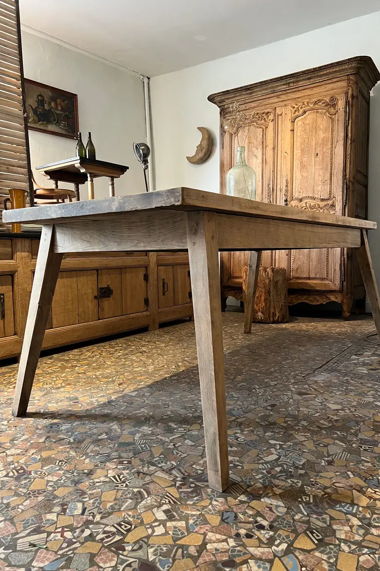 Ancienne table pieds compas Années 80