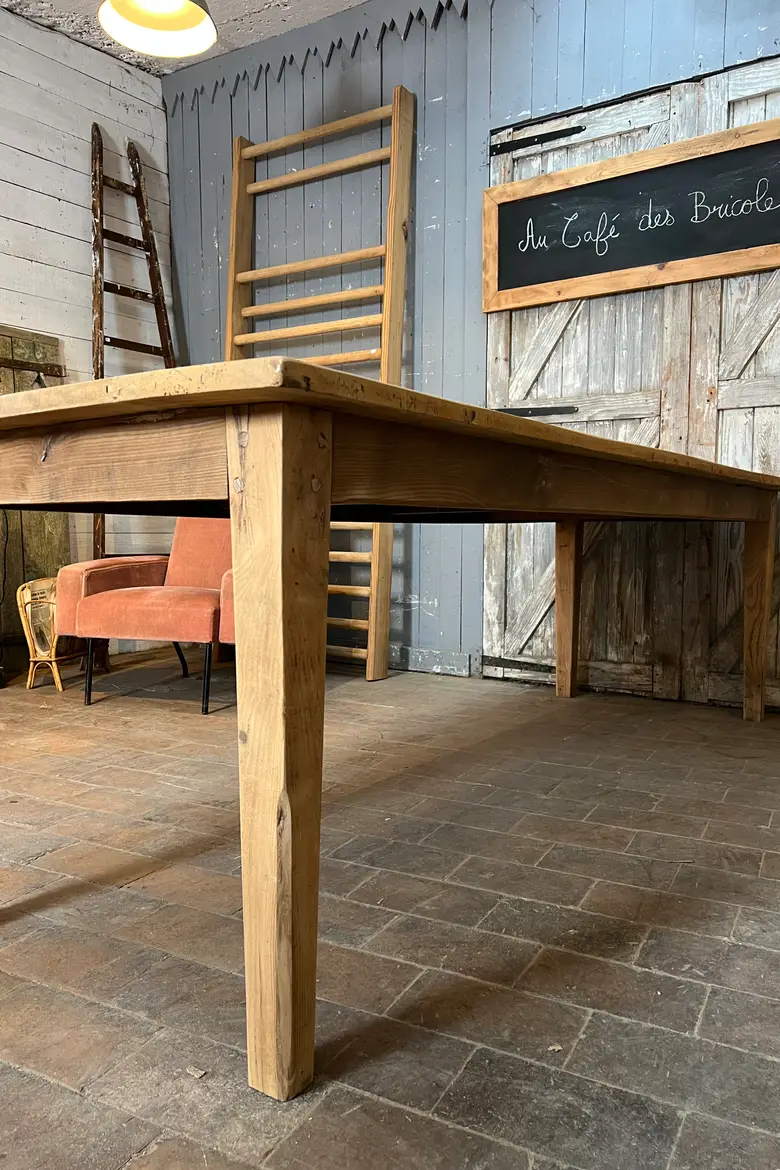 Ancienne table pieds fuseaux Début XXème