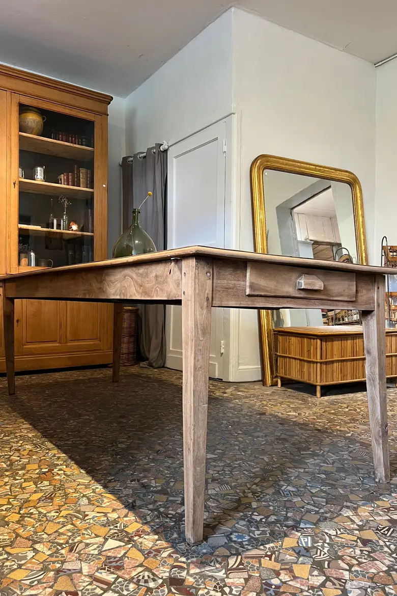 Ancienne table pieds fuseaux Début XXème