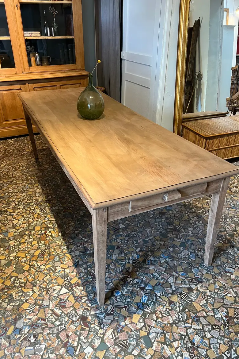 Ancienne table pieds fuseaux Début XXème