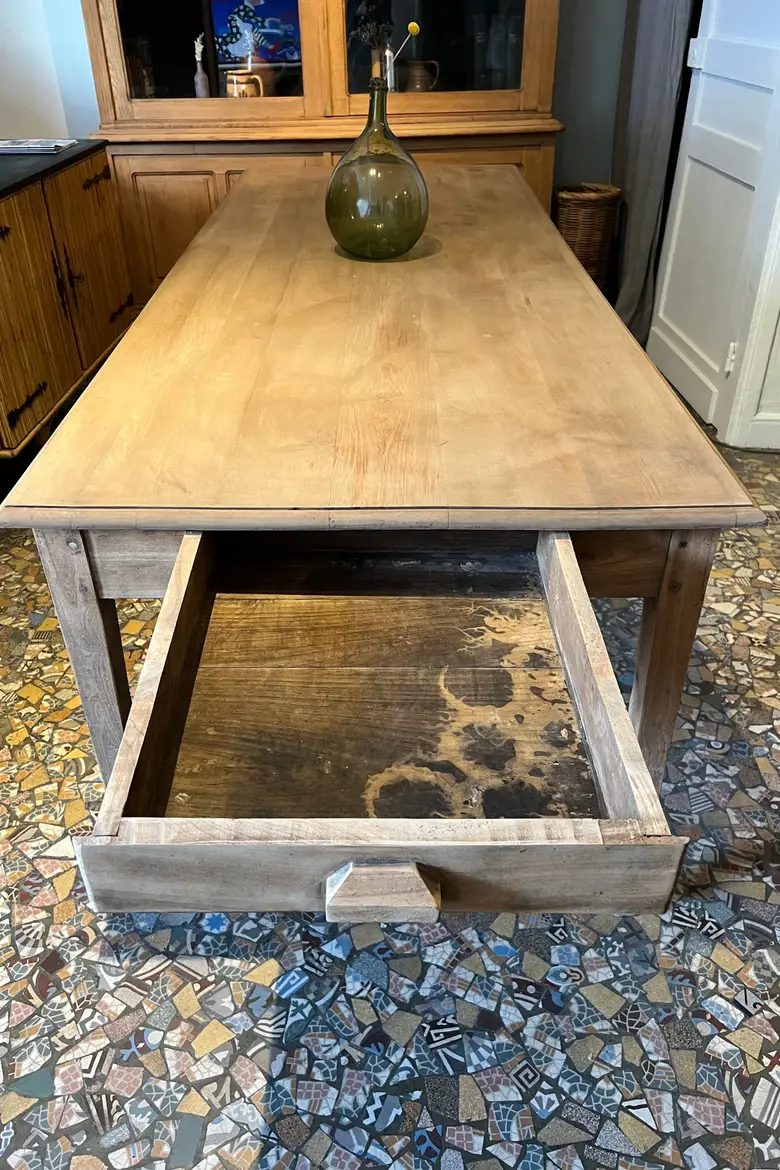 Ancienne table pieds fuseaux Début XXème