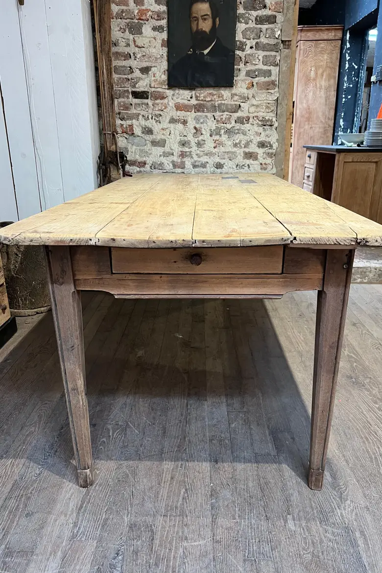 Ancienne table rustique en sapin Début XXème