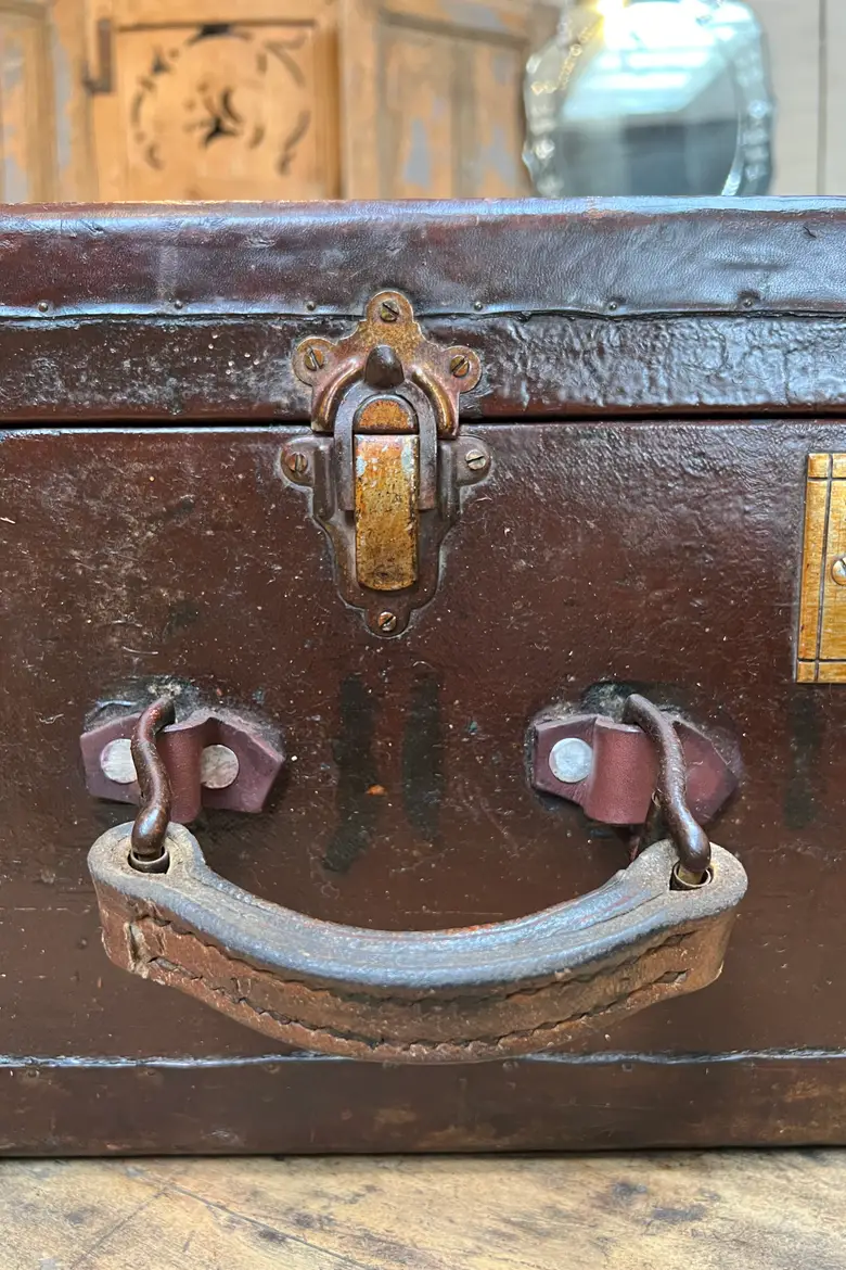 Ancienne valise en cuir