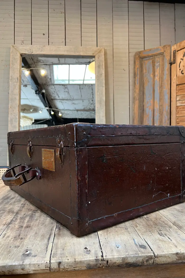 Ancienne valise en cuir