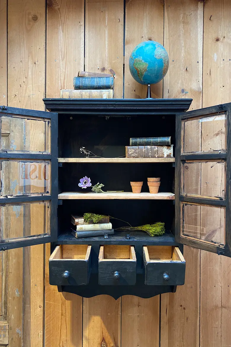 Ancienne vitrine à épices en bois Début XXème