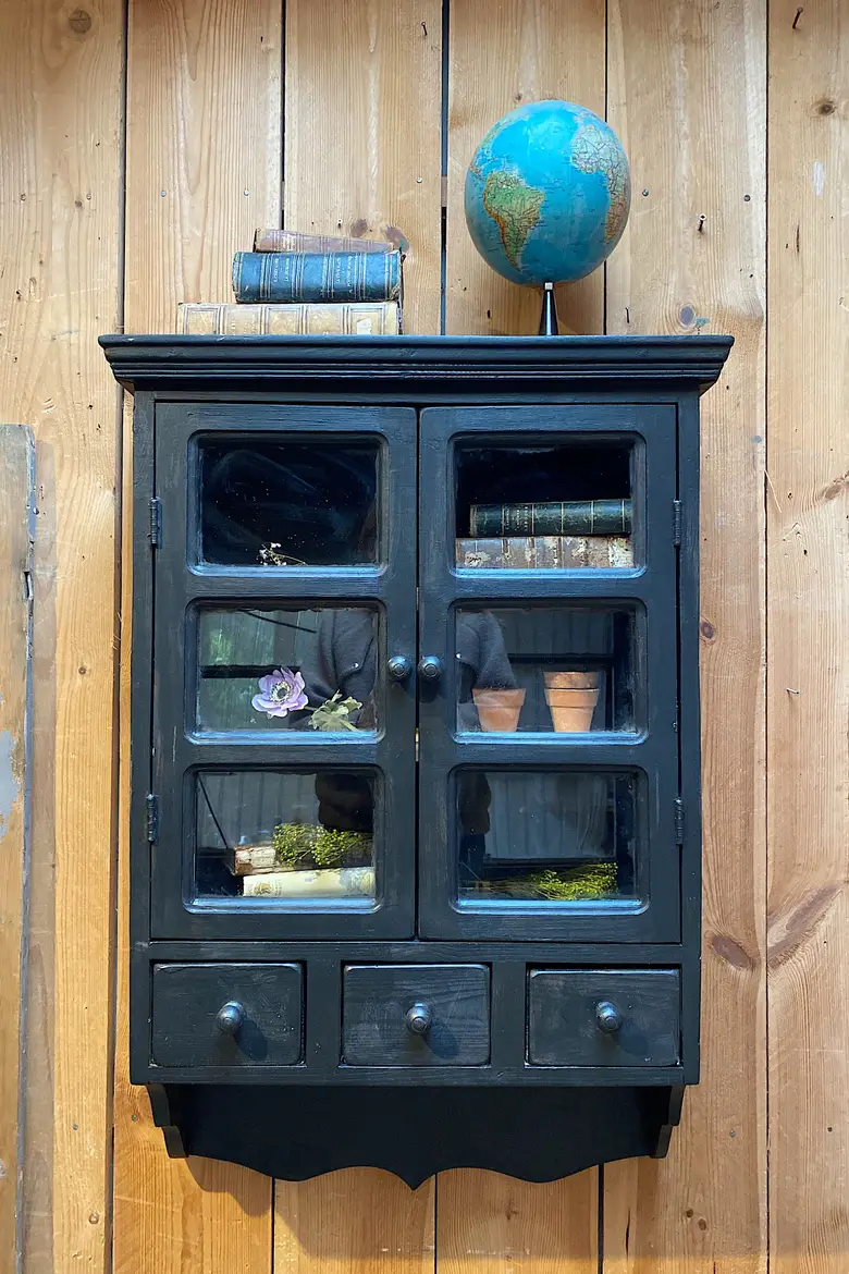 Ancienne vitrine à épices en bois Début XXème