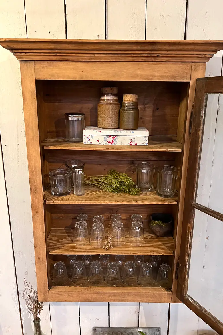 Ancienne vitrine à suspendre Début XXème