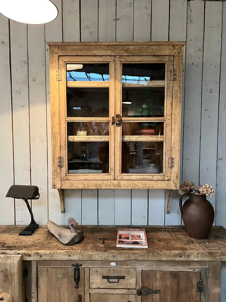 Ancienne vitrine à suspendre Début XXème