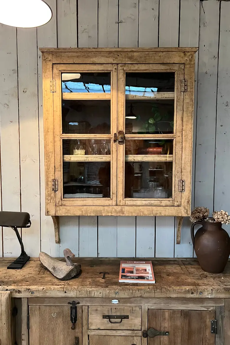 Ancienne vitrine à suspendre Début XXème