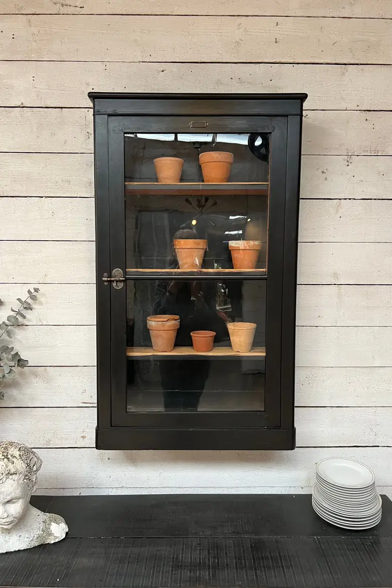 Ancienne vitrine à suspendre Début XXème
