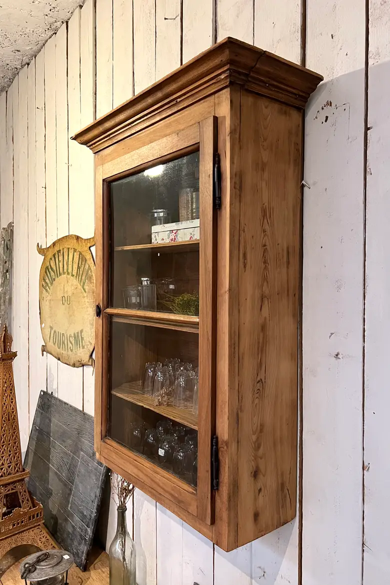 Ancienne vitrine à suspendre Début XXème