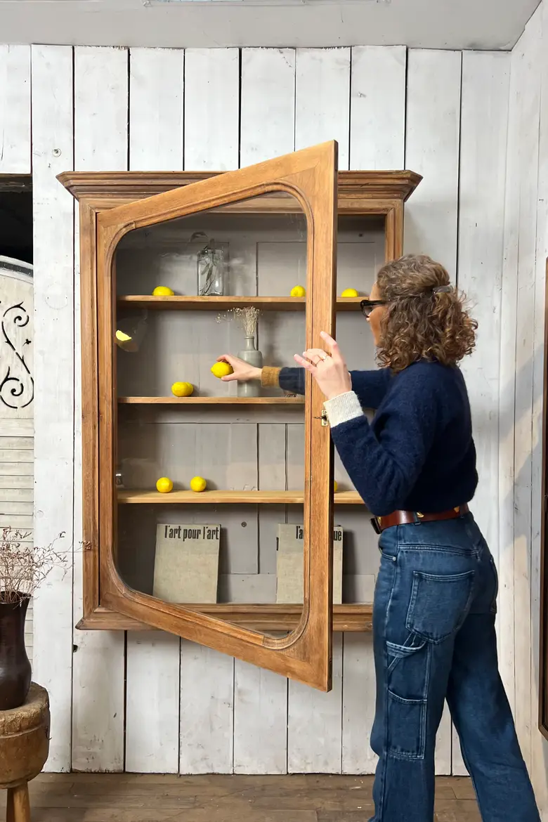 Ancienne vitrine à suspendre – fin XIXᵉ