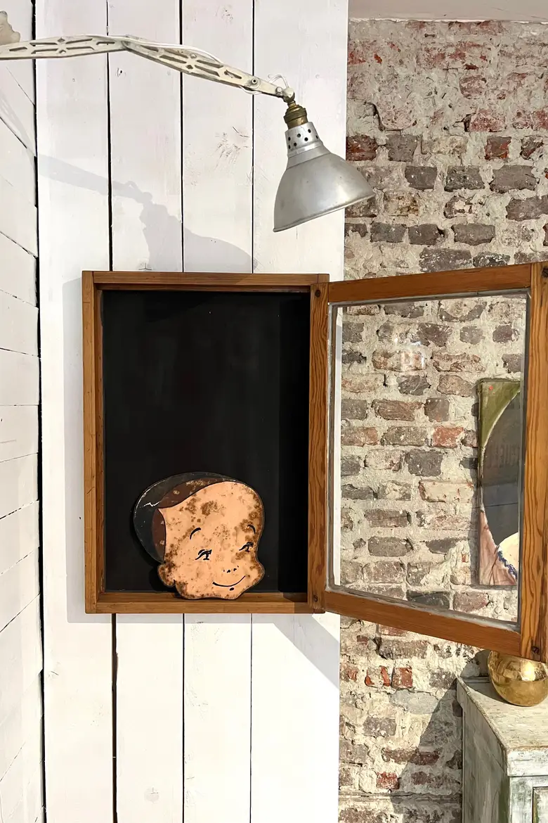 Ancienne vitrine d’affichage en bois 1950
