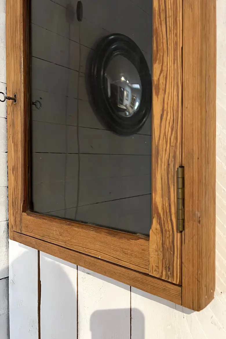 Ancienne vitrine d’affichage en bois 1950