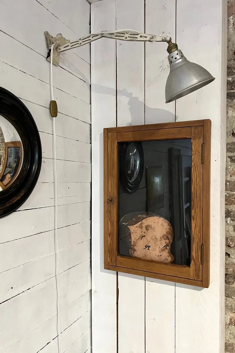 Ancienne vitrine d’affichage en bois 1950