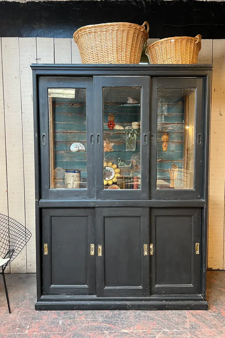 Ancienne vitrine de commerce