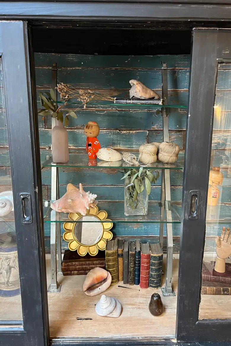 Ancienne vitrine de commerce