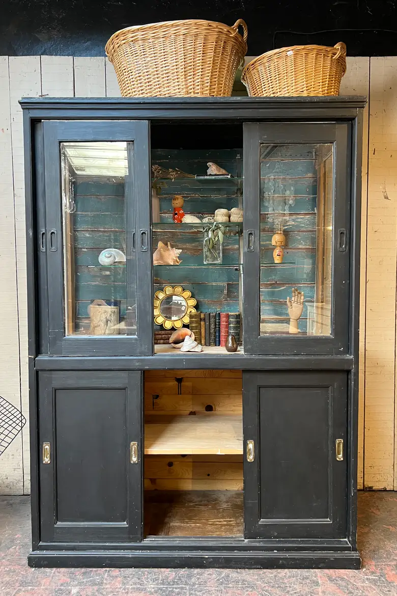 Ancienne vitrine de commerce
