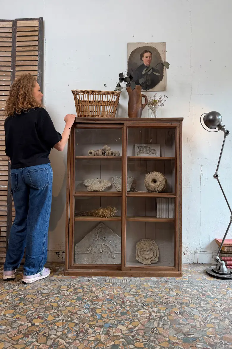Ancienne vitrine de magasin – XIXe siècle