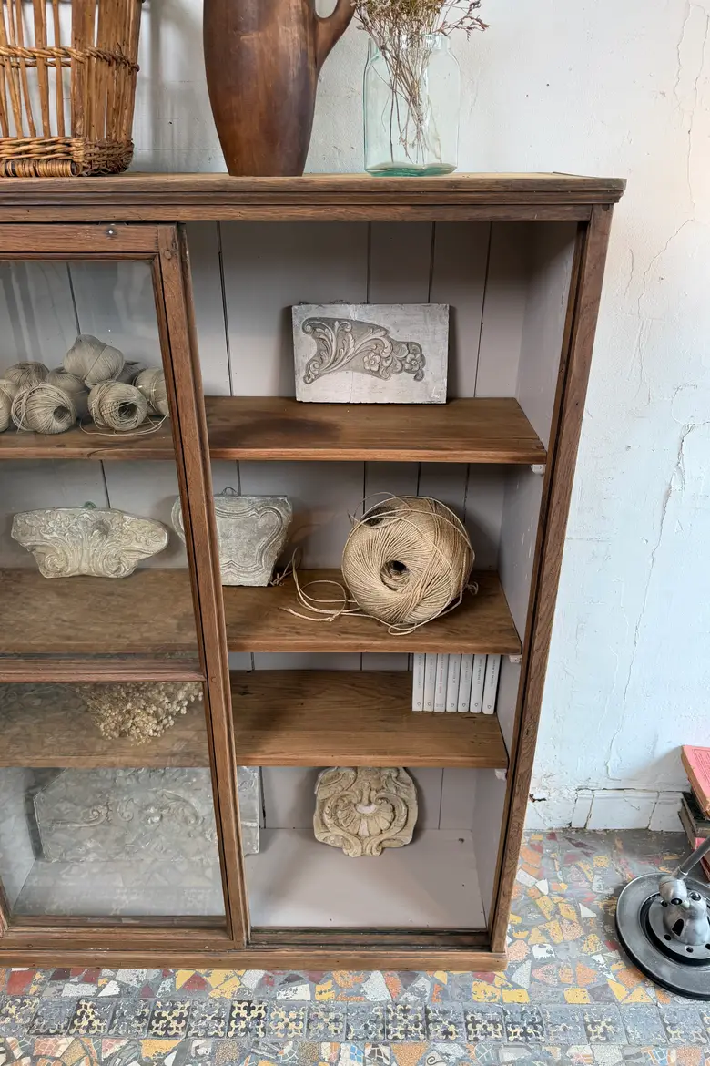 Ancienne vitrine de magasin – XIXe siècle