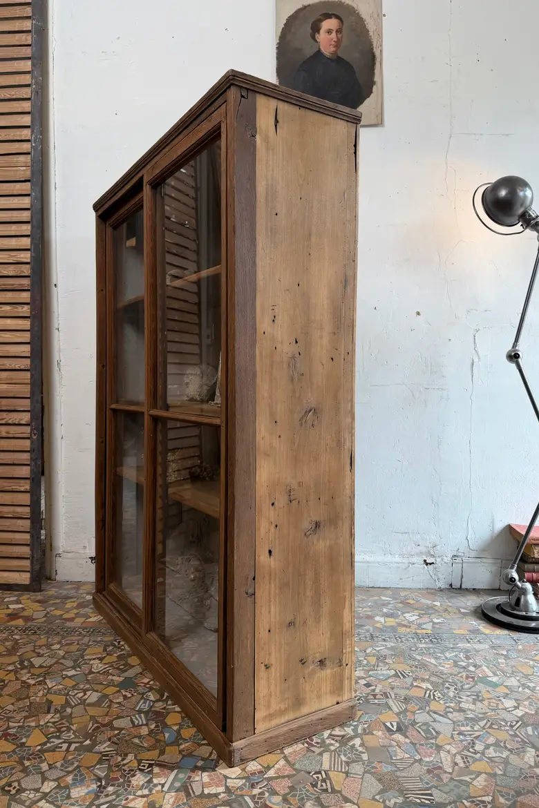 Ancienne vitrine de magasin – XIXe siècle