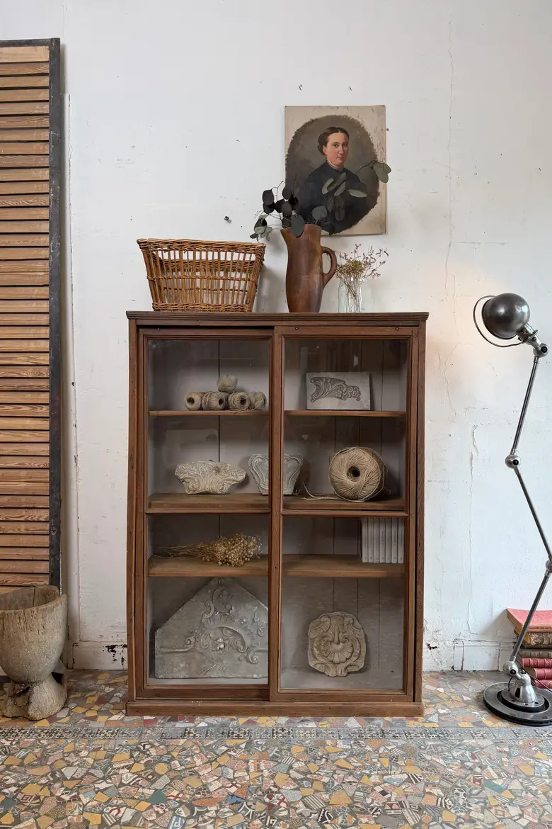 Ancienne vitrine de magasin – XIXe siècle