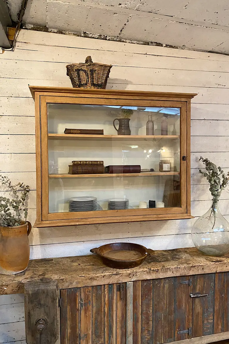 Ancienne vitrine de musée à suspendre Début XXème