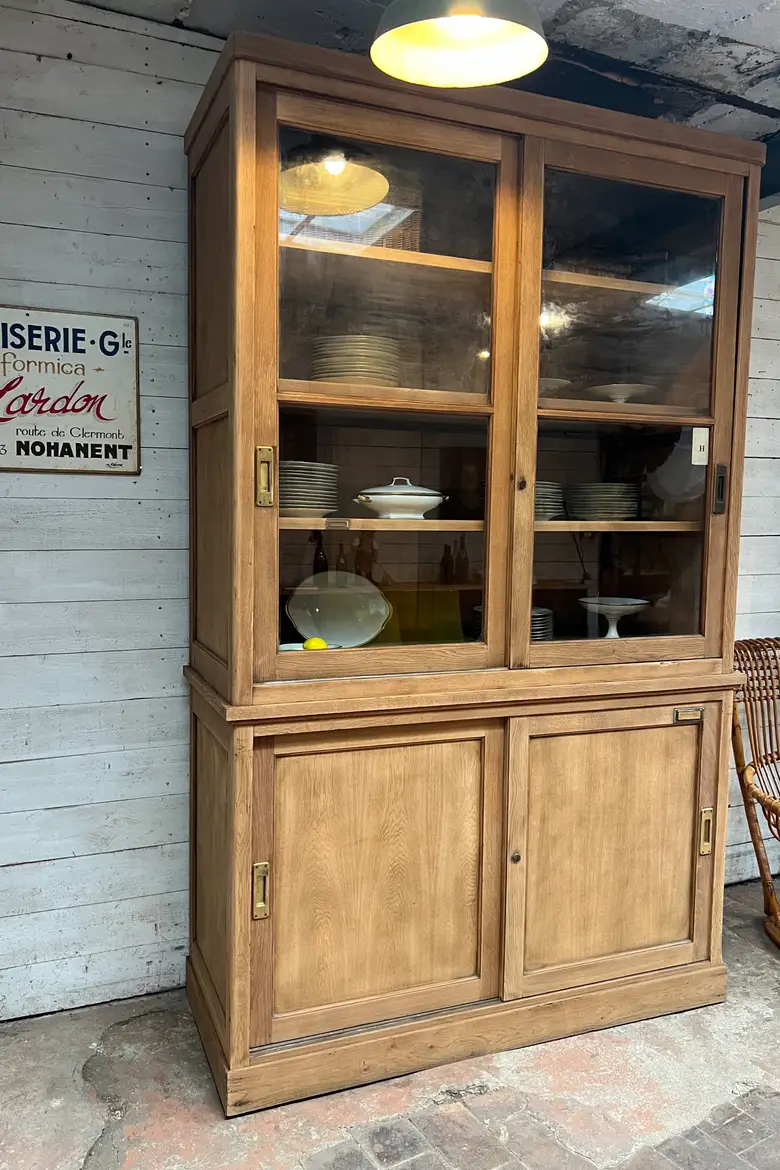 Ancienne vitrine de musée – Début XXe siècle