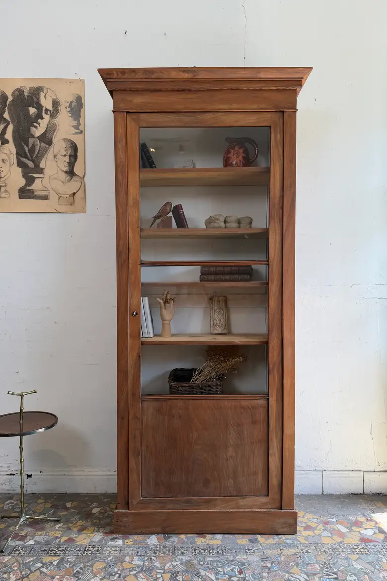 Ancienne vitrine en acajou — Ancienne vitrine en acajou