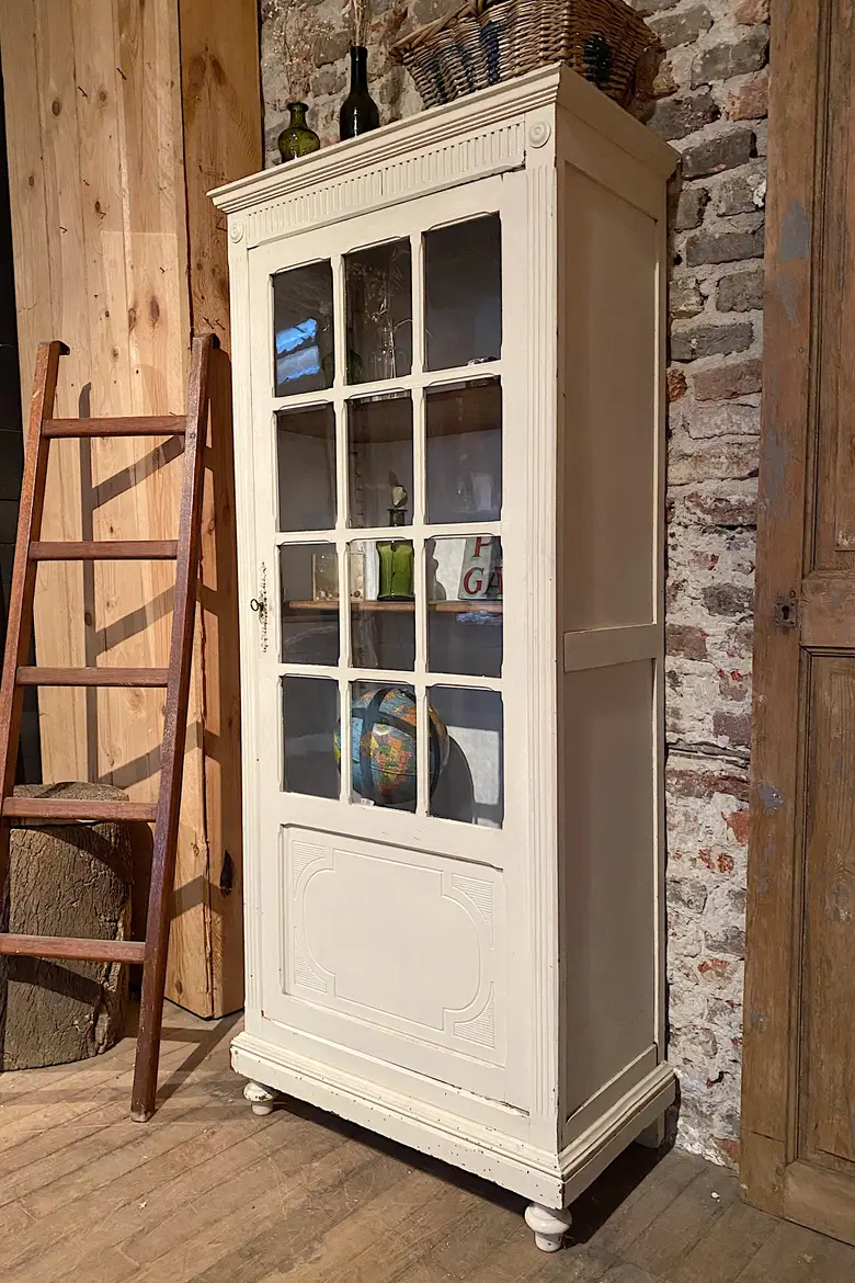 Ancienne vitrine en bois couleur crème Début XXème