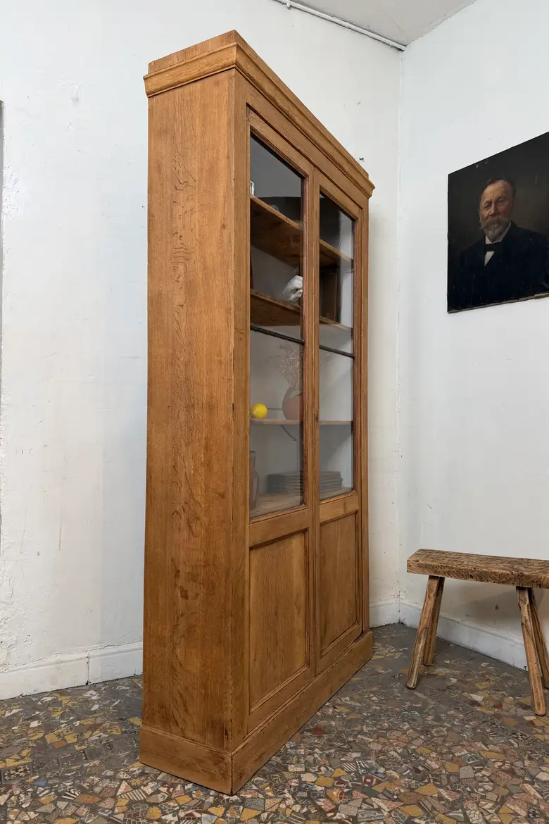 Ancienne vitrine en chêne – début XXe