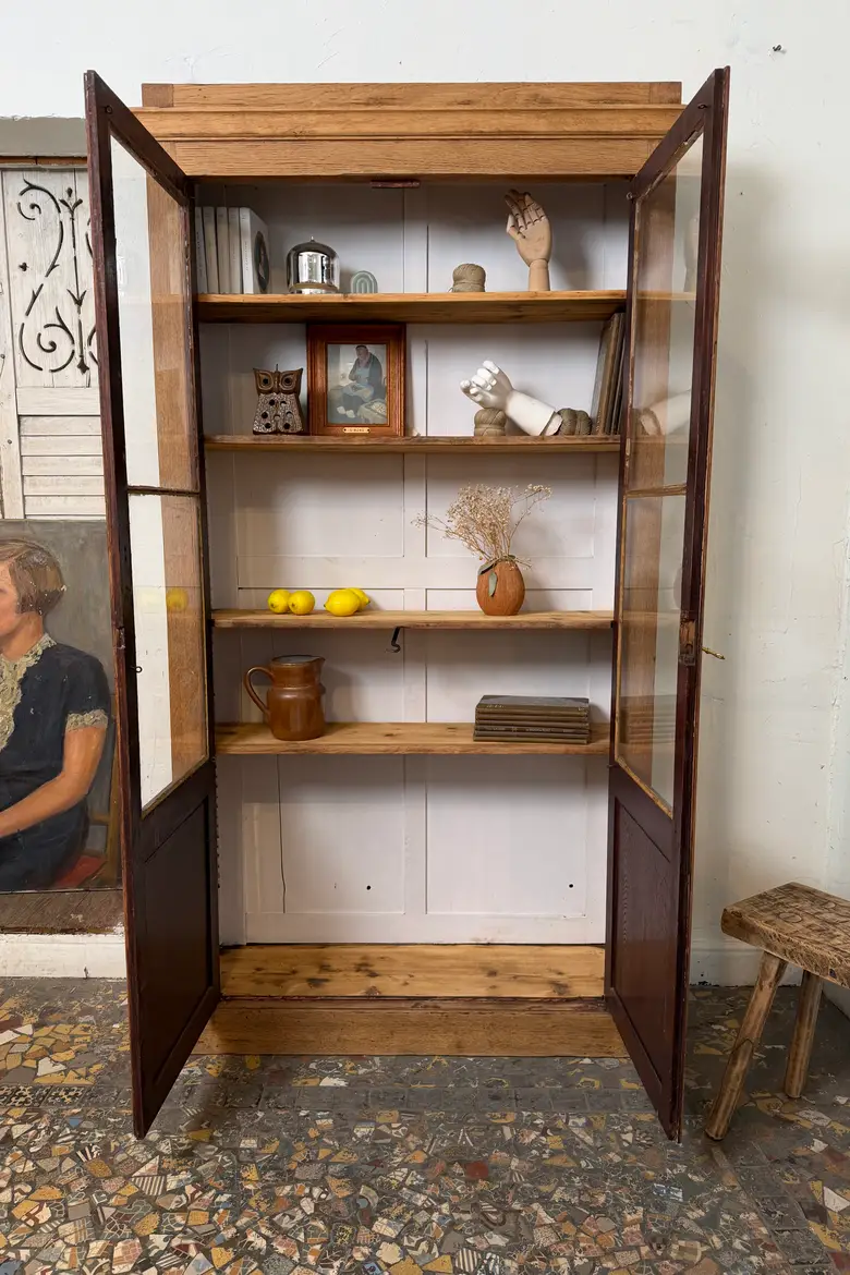 Ancienne vitrine en chêne – début XXe