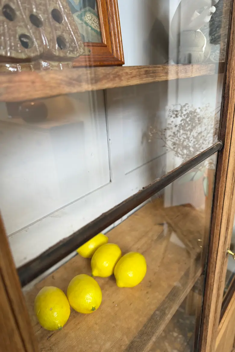 Ancienne vitrine en chêne – début XXe