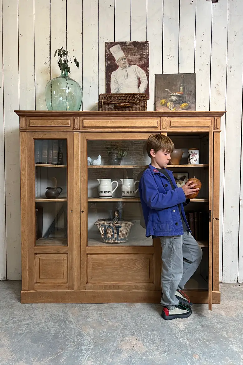 Ancienne vitrine en chêne – entièrement démontable
