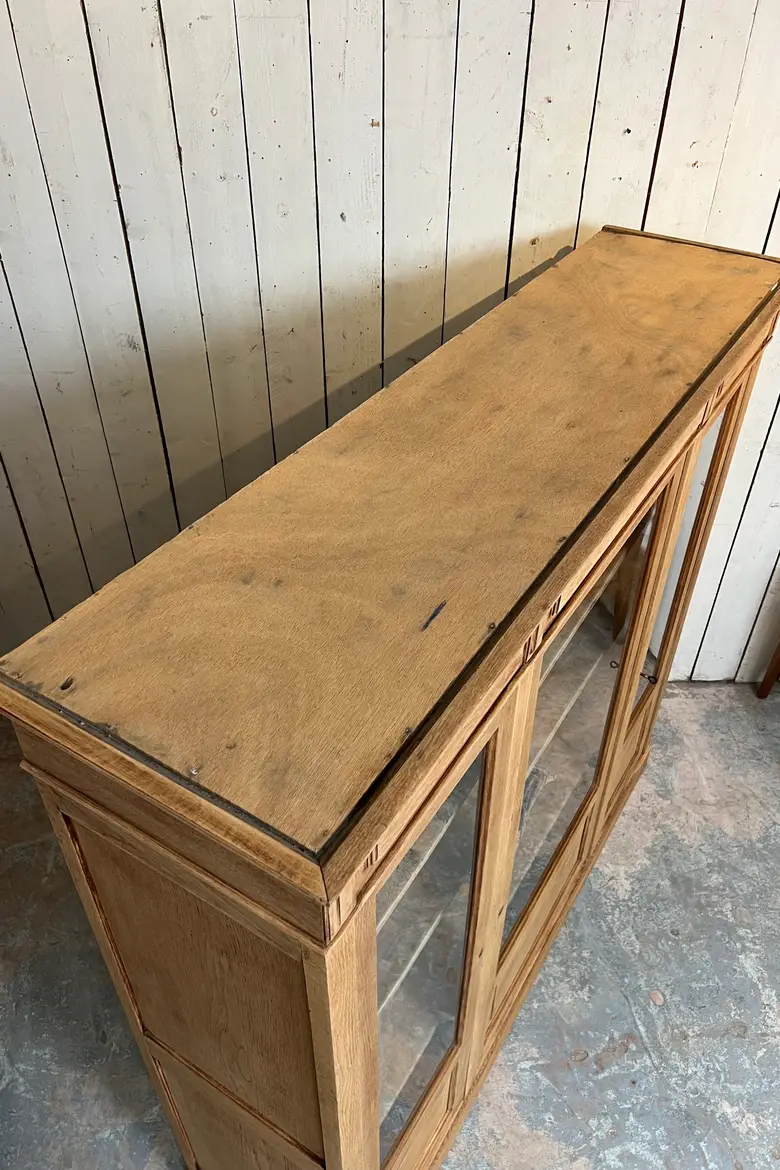 Ancienne vitrine en chêne – entièrement démontable
