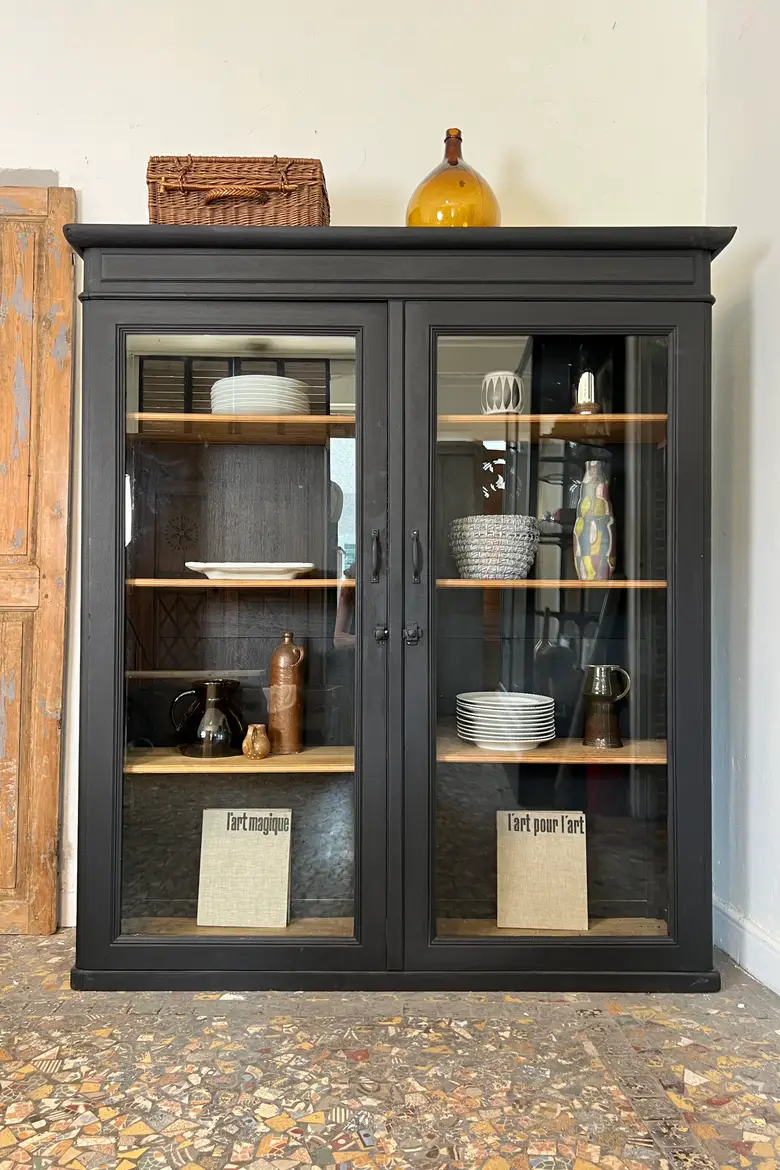 Ancienne vitrine en chêne