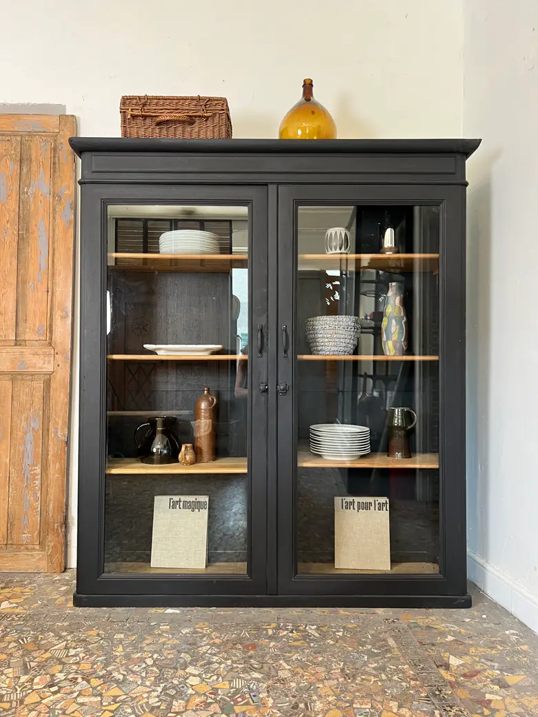 Ancienne vitrine en chêne