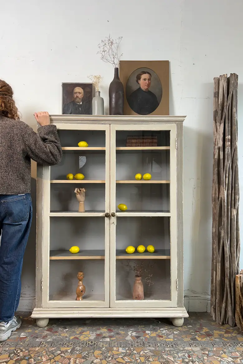 Ancienne vitrine en sapin – Début XXe