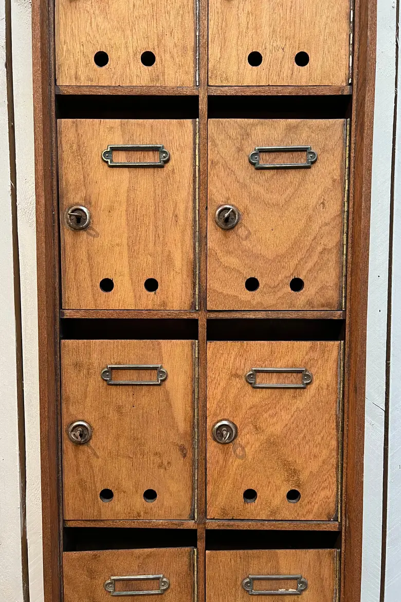 Anciennes boîtes aux lettres en bois Années 50