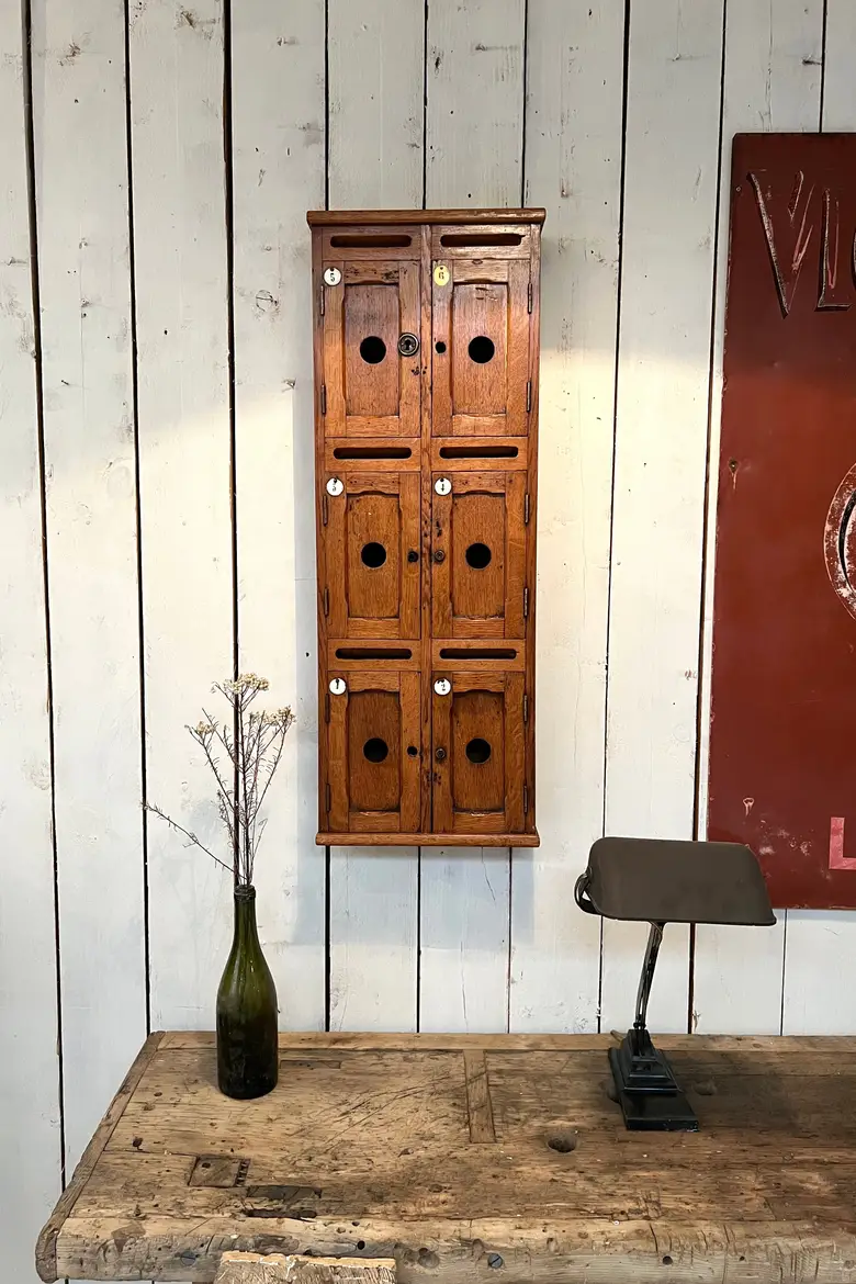 Anciennes boîtes aux lettres en bois Début XXème