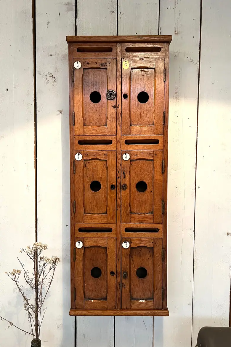 Anciennes boîtes aux lettres en bois Début XXème