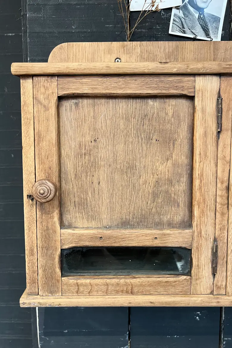 Anciennes boîtes aux lettres en chêne Début XXème
