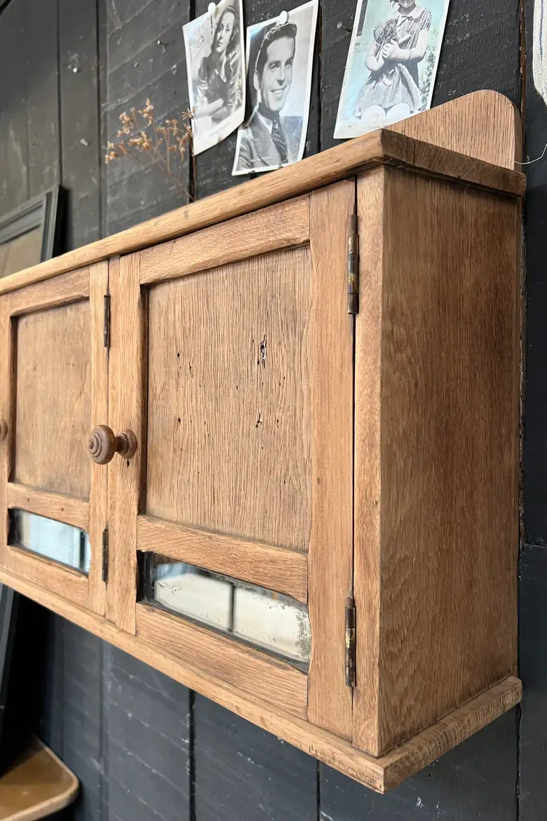 Anciennes boîtes aux lettres en chêne Début XXème