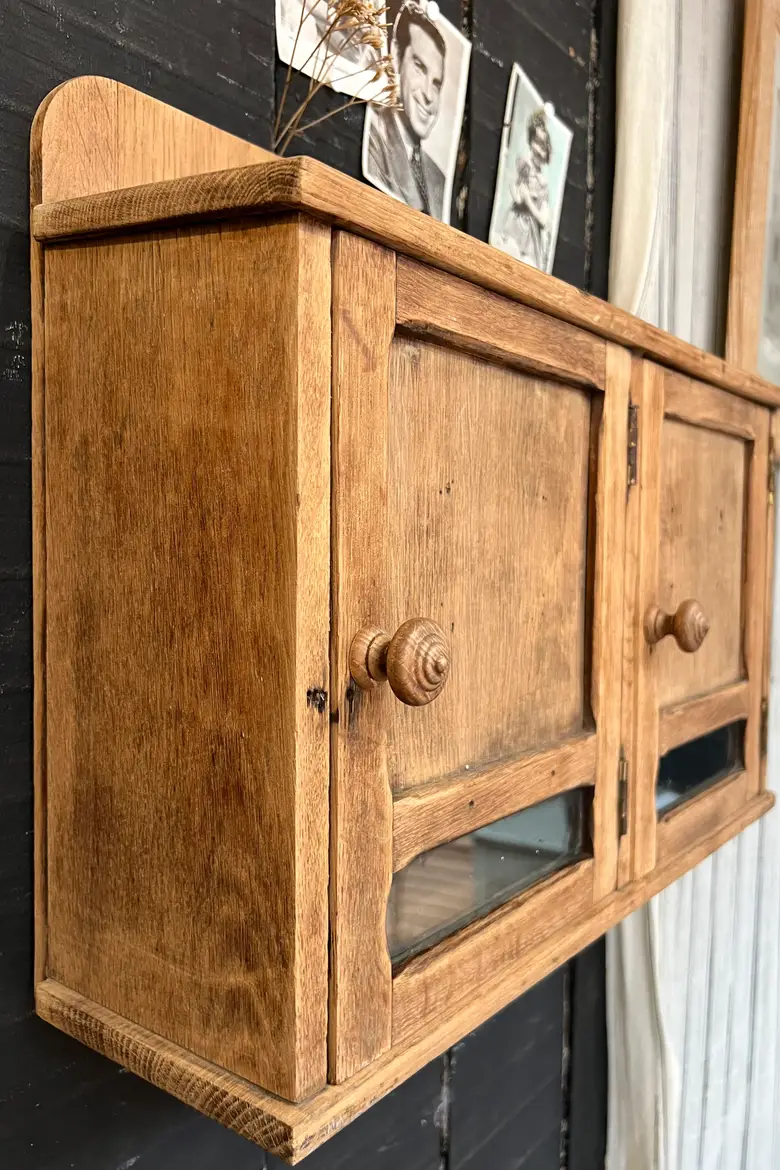 Anciennes boîtes aux lettres en chêne Début XXème
