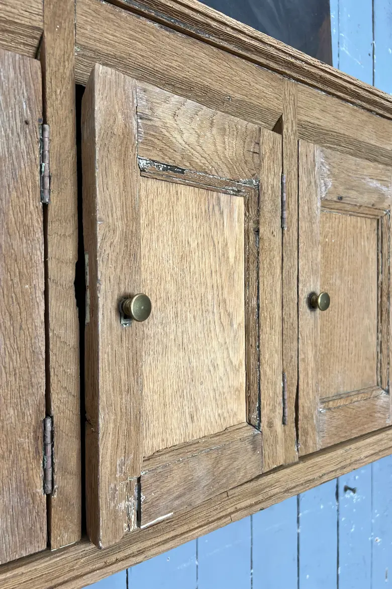 Anciennes boîtes aux lettres en chêne