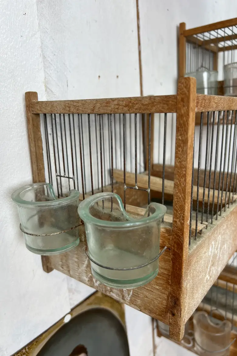 Anciennes cages à oiseaux