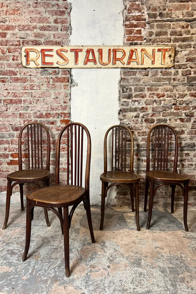 Anciennes chaises Baumann
