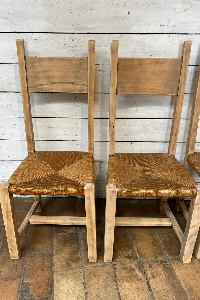 Anciennes chaises paillées