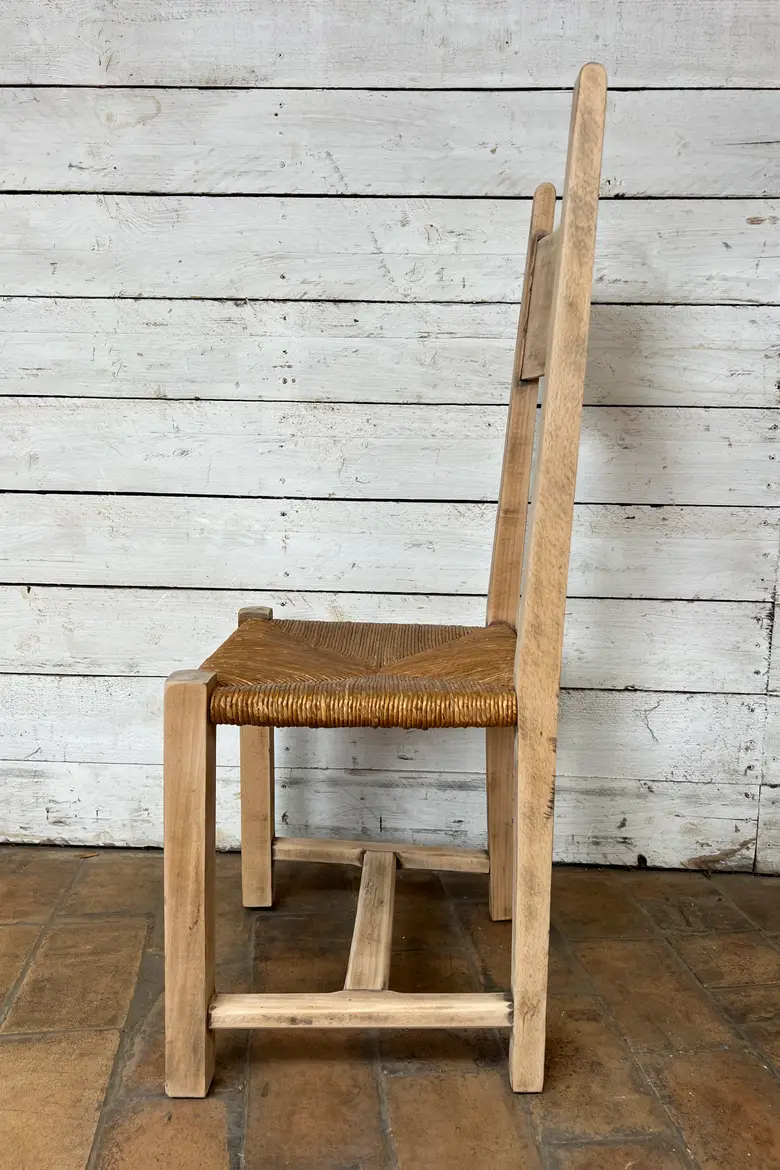 Anciennes chaises paillées